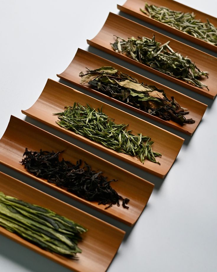 Tieguanyin matte blue and white floral…